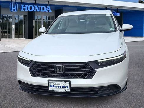 Certified 2023 Honda Accord LX image 3