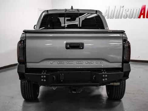 Used 2021 Toyota Tacoma TRD Sport AWD/4WD image 8