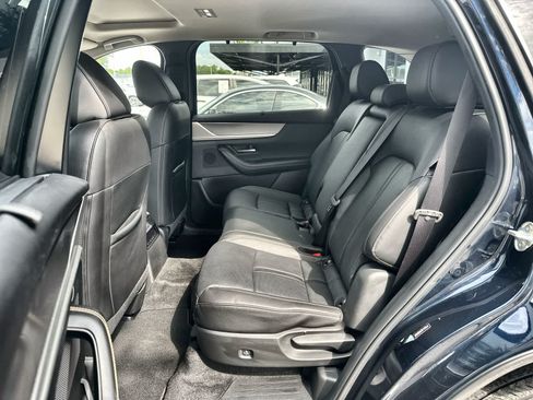 Used 2024 MAZDA CX-90 Plug-In Hybrid w/ Preferred AWD/4WD image 4