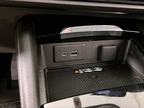 Certified 2024 Buick Envision Avenir AWD/4WD image 15