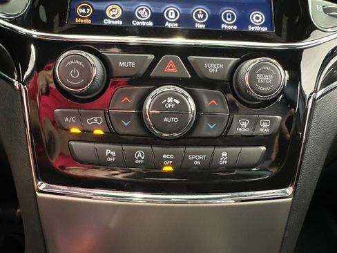 Used 2021 Jeep Grand Cherokee Trailhawk w/ Premium Lighting Group AWD/4WD image 26