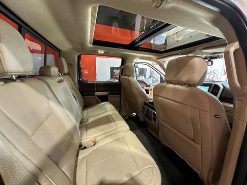 Used 2019 Ford F150 Lariat w/ Equipment Group 502A Luxury image 19