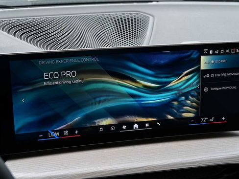 Used 2025 BMW 430i Coupe w/ M Sport Package image 24