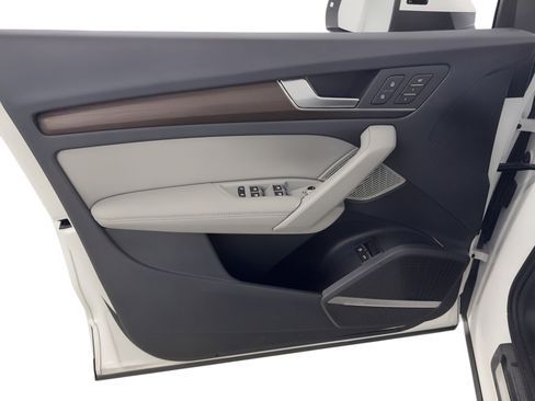 Certified 2023 Audi Q5 e Premium Plus w/ Premium Plus Package image 14