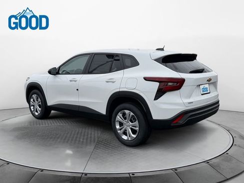 New 2026 Chevrolet Trax LS image 3