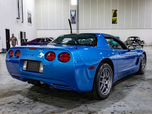 Used 1999 Chevrolet Corvette Coupe RWD image 6