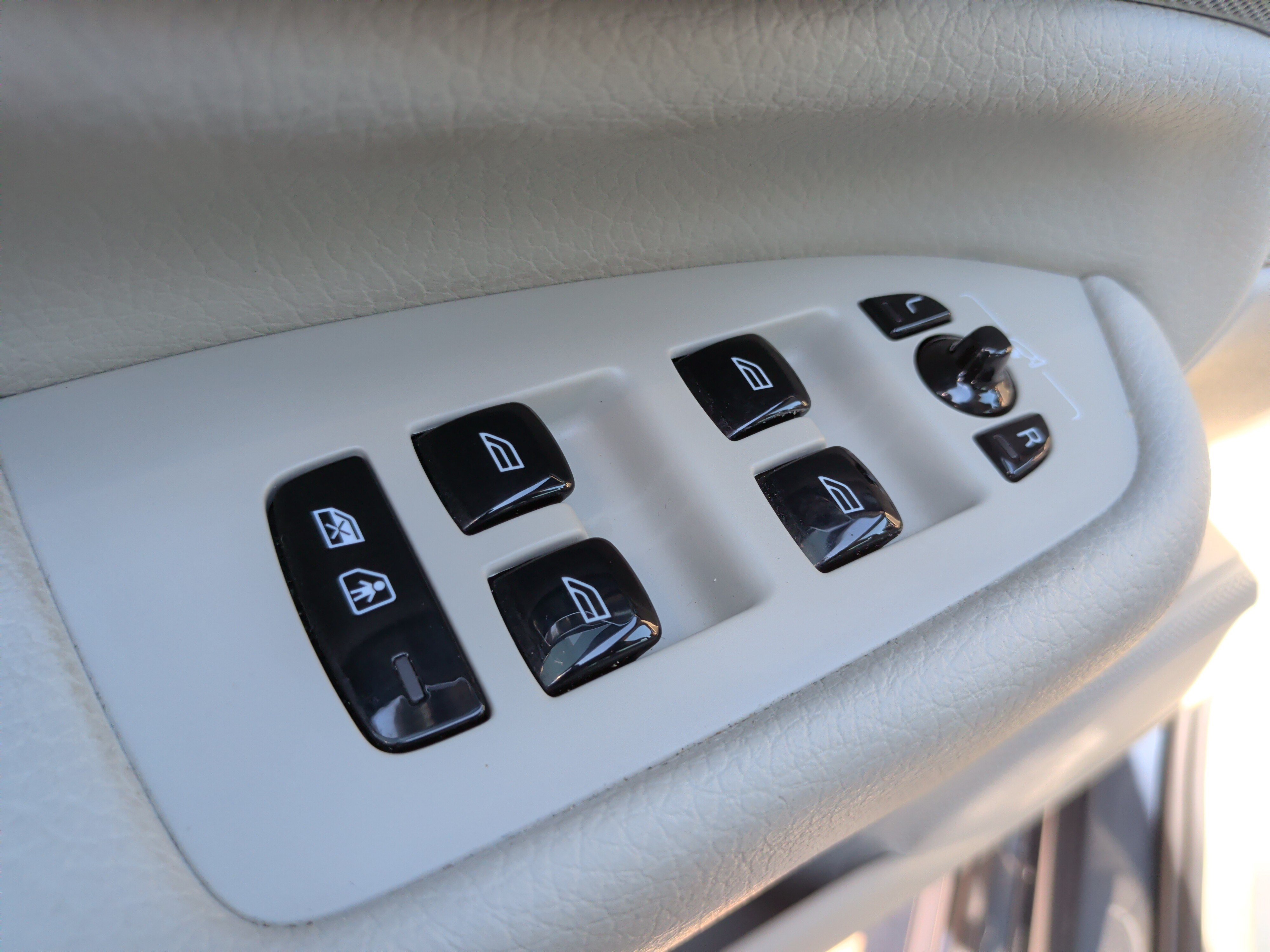 Used 2022 Volvo XC90 T8 Inscription Expression AWD/4WD image 29