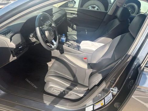 Used 2024 Honda Accord Touring image 12