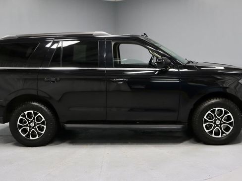 Certified 2024 Ford Expedition XLT AWD/4WD image 13