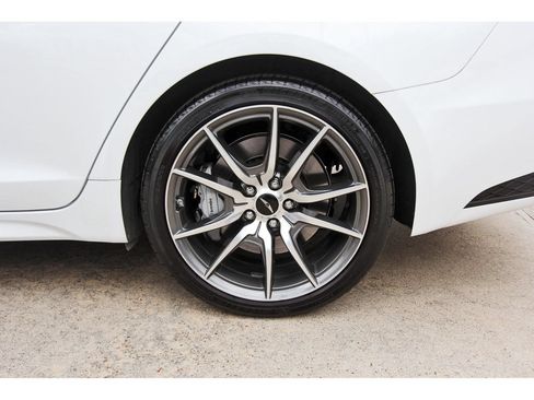 Used 2026 Genesis G70 2.5T RWD image 33