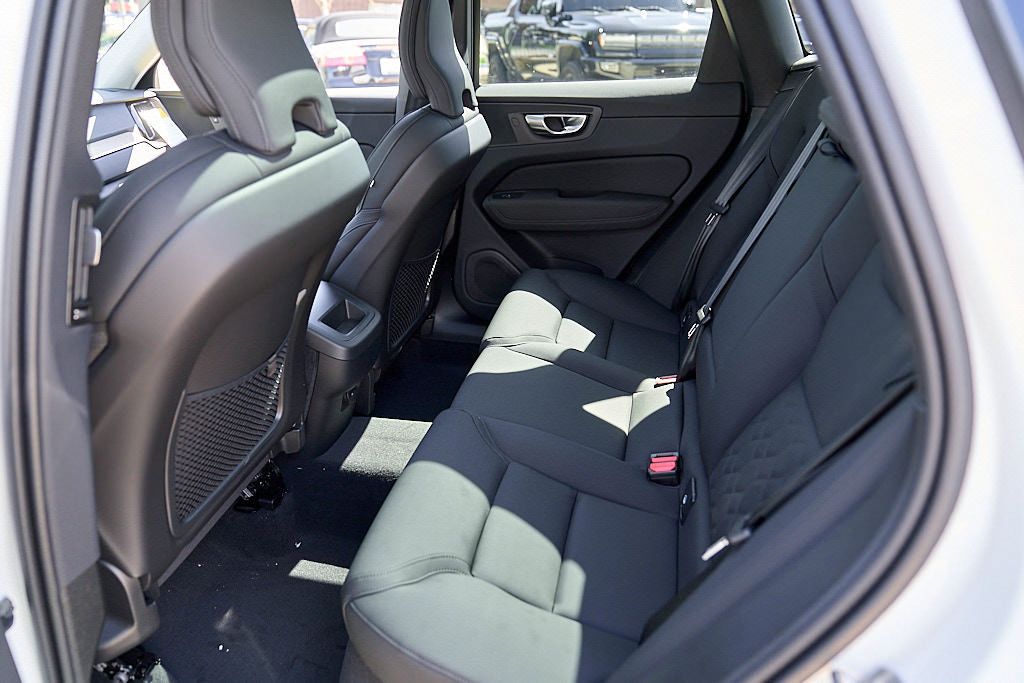 New 2026 Volvo XC60 B5 Core w/ Protection Package AWD/4WD image 20
