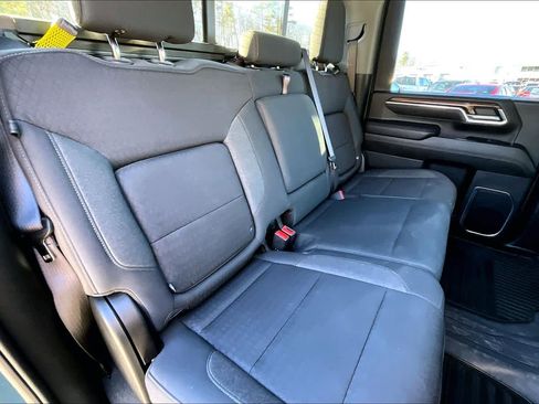 Used 2025 Chevrolet Silverado 2500 LT w/ Convenience Package image 19