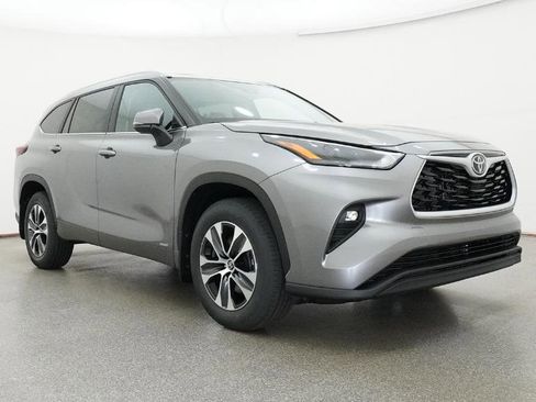 New 2026 Toyota Highlander XLE image 36