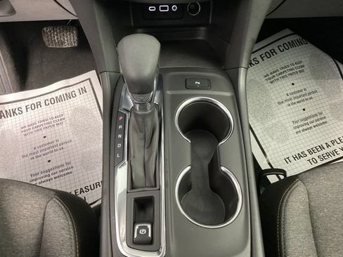 Certified 2024 Chevrolet Equinox LT FWD image 18