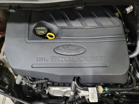 Used 2017 Ford Escape SE AWD/4WD image 30