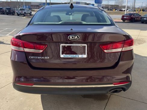 Used 2016 Kia Optima LX w/ LX Convenience Package image 5