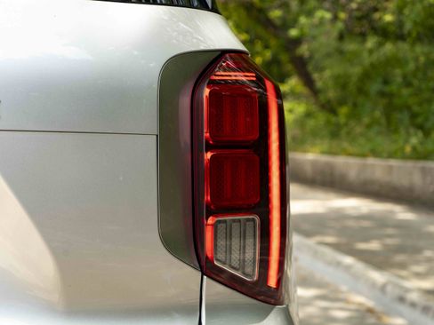 Used 2025 Hyundai Palisade SEL FWD image 13