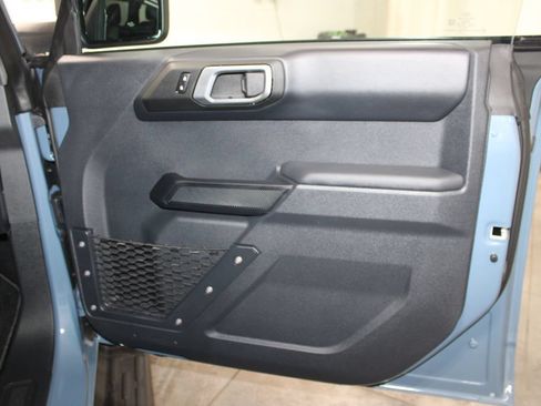 Used 2025 Ford Bronco Outer Banks AWD/4WD image 38