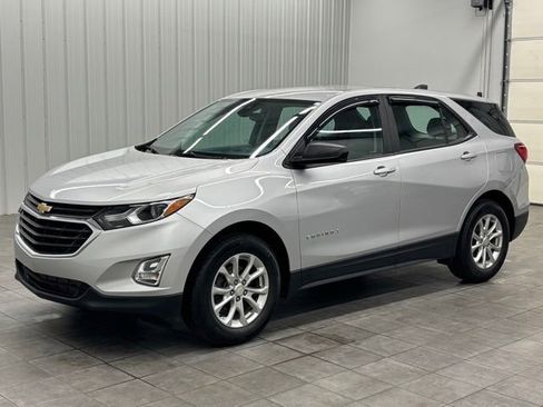 Used 2021 Chevrolet Equinox LS FWD image 5