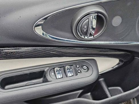 Used 2022 MINI Cooper Clubman John Cooper Works image 25