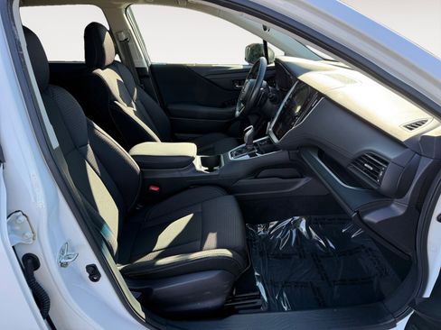 Used 2022 Subaru Outback Premium image 19