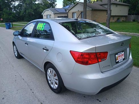 Used 2010 Kia Forte LX w/ Convenience Pkg FWD image 7