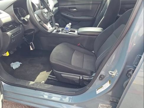 Used 2024 Nissan Sentra SV FWD image 5