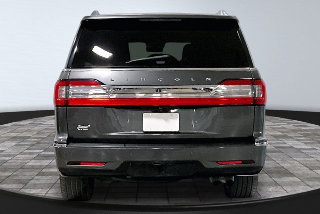 Used 2018 Lincoln Navigator Reserve w/ Technology Package AWD/4WD image 6
