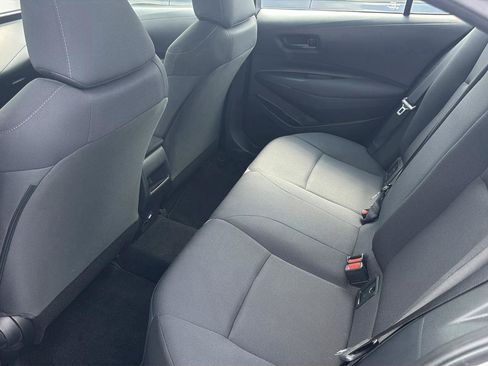 Used 2022 Toyota Corolla LE FWD image 6