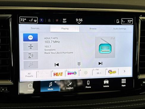 New 2026 Chrysler Pacifica Select image 16