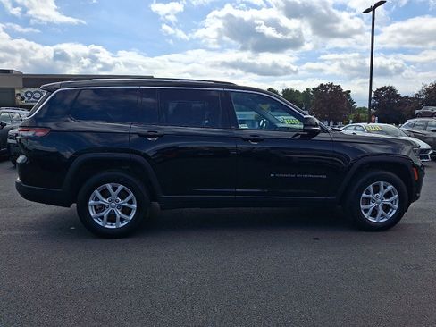 Used 2023 Jeep Grand Cherokee L Limited w/ Luxury Tech Group II AWD/4WD image 7