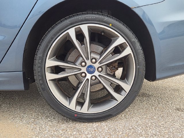 Used 2019 Ford Fusion Titanium AWD/4WD image 9