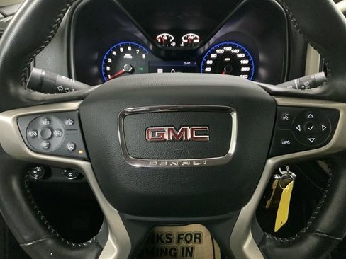 Used 2021 GMC Canyon Denali image 22