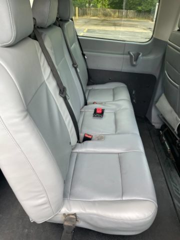 Used 2018 Ford Transit 150 XL RWD image 17