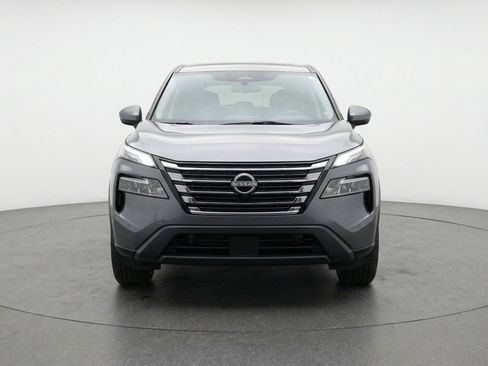 Used 2025 Nissan Rogue SV AWD/4WD image 2