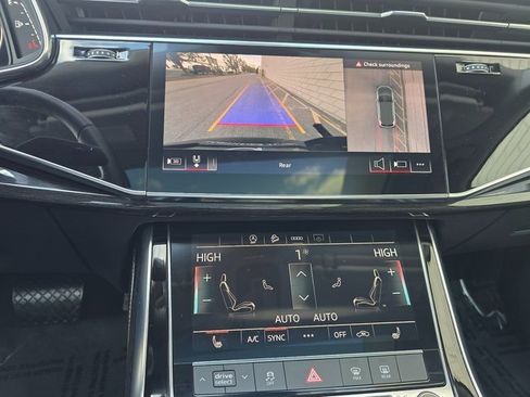 Used 2025 Audi Q7 3.0T Premium Plus image 27