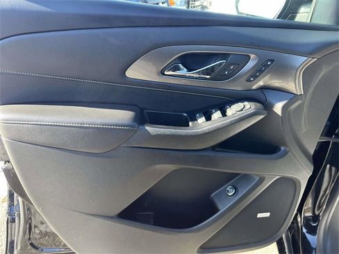 Certified 2023 Chevrolet Traverse Premier w/ Redline Edition image 19