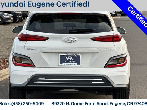 Used 2023 Hyundai Kona SE image 4