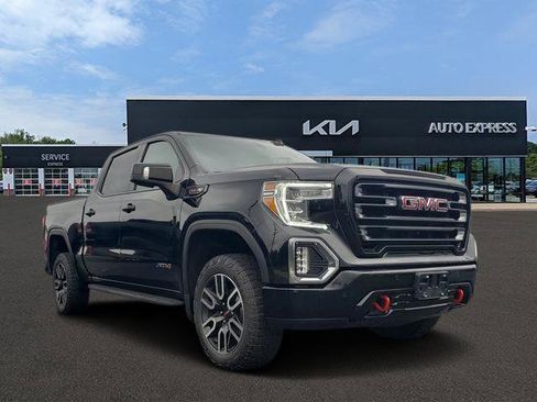 Used 2022 GMC Sierra 1500 AT4 w/ AT4 Preferred Package AWD/4WD image 1