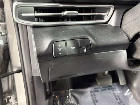 Used 2021 Hyundai Elantra SEL image 14