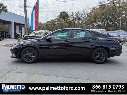 Used 2022 Hyundai Elantra SEL image 7