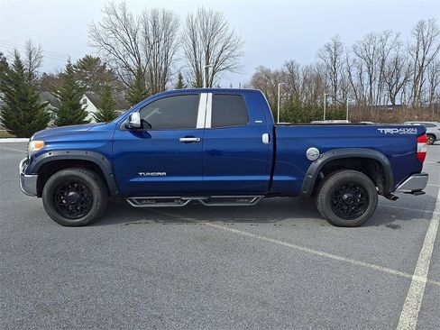 Used 2015 Toyota Tundra SR5 w/ TRD Off Road Package image 8