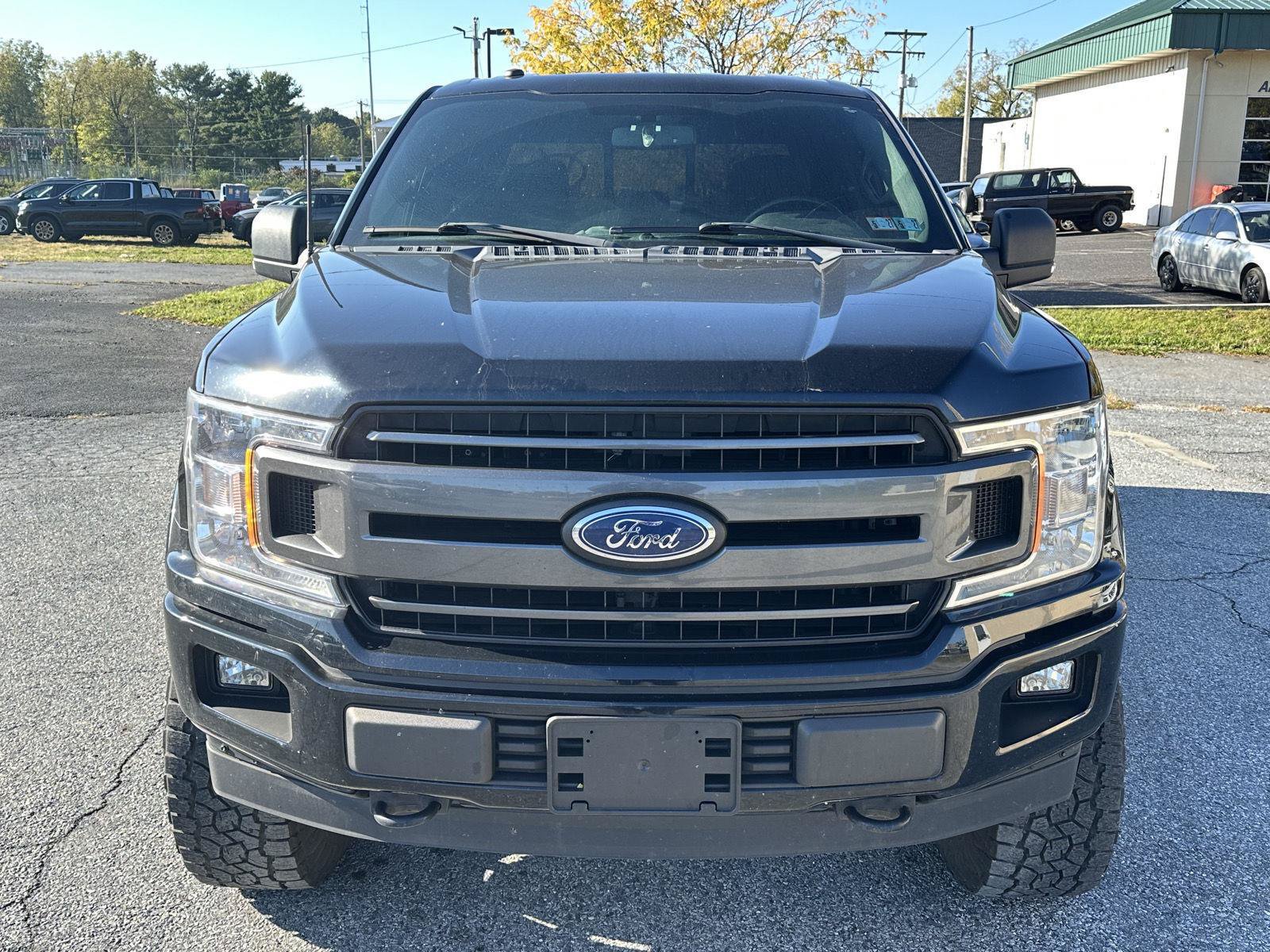 Used 2018 Ford F150 XLT w/ Equipment Group 302A Luxury AWD/4WD image 3