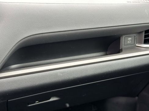 Used 2024 Toyota Grand Highlander AWD image 42