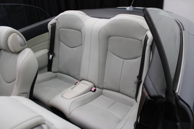 Used 2015 INFINITI Q60 Convertible w/ Premium Package RWD image 23