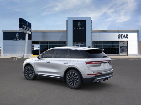 New 2023 Lincoln Corsair Reserve w/ Equipment Group 202A image 4