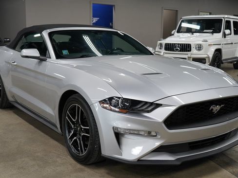 Used 2019 Ford Mustang Premium RWD image 7