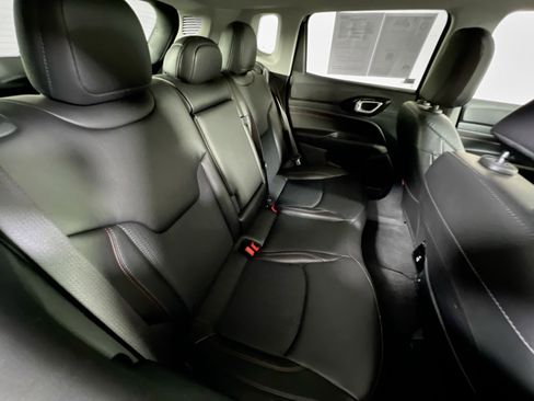 Used 2022 Jeep Compass Trailhawk w/ Trailhawk Convenience Group image 24