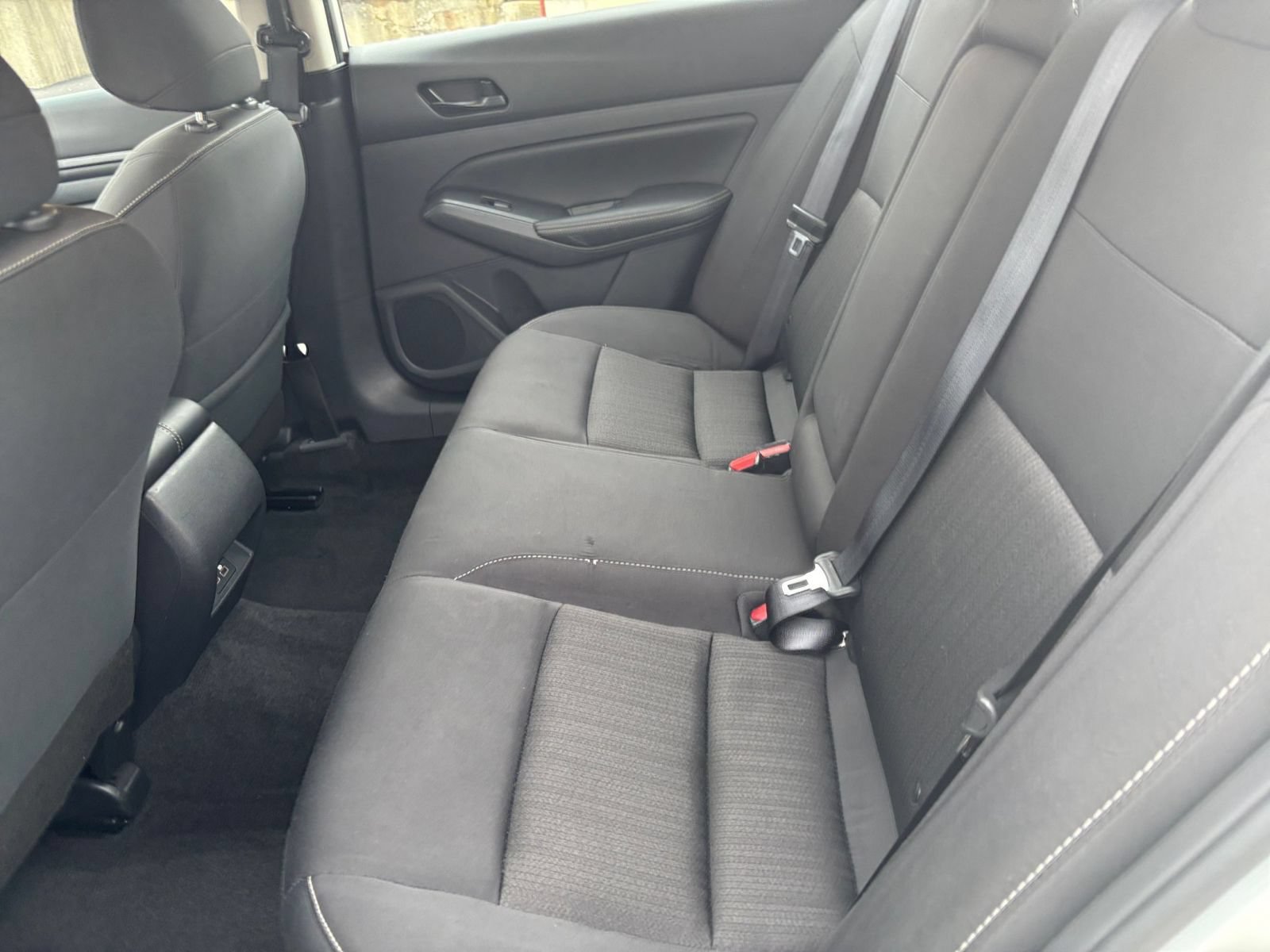 Used 2025 Nissan Altima 2.5 SV FWD image 24