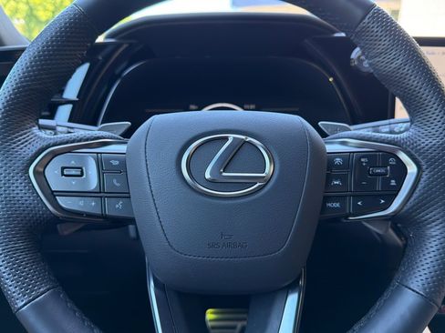 Used 2025 Lexus TX 500h AWD w/ Technology Package image 29